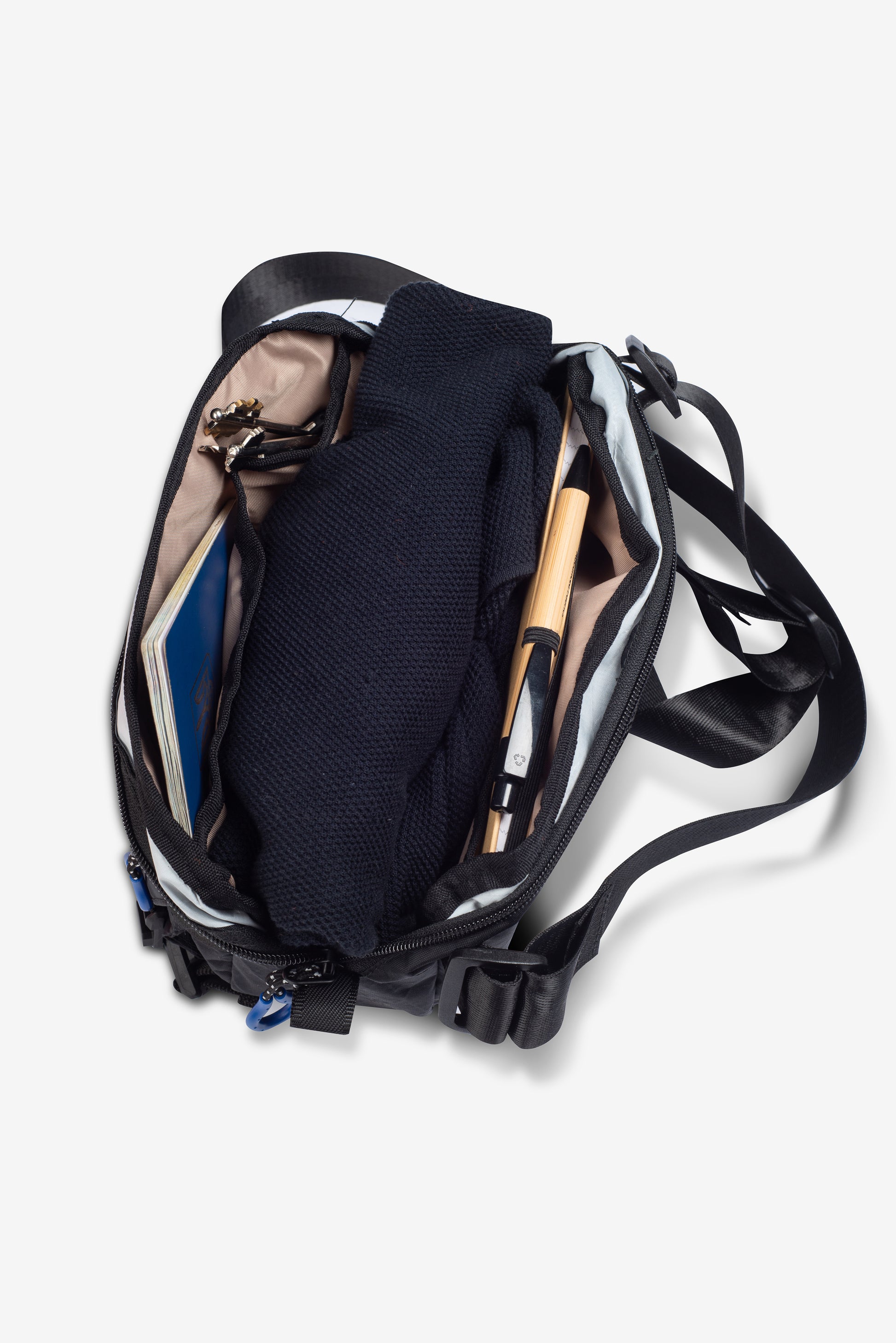 Big Flat Bag – Durable Crossbody for Everyday Carry