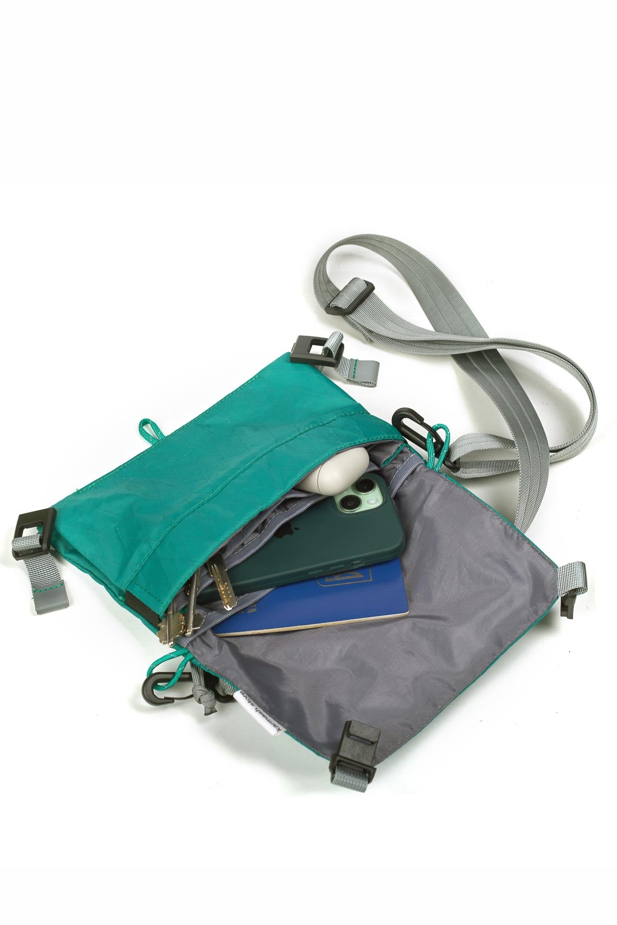 Sleek & Functional Crossbody Flat Bag