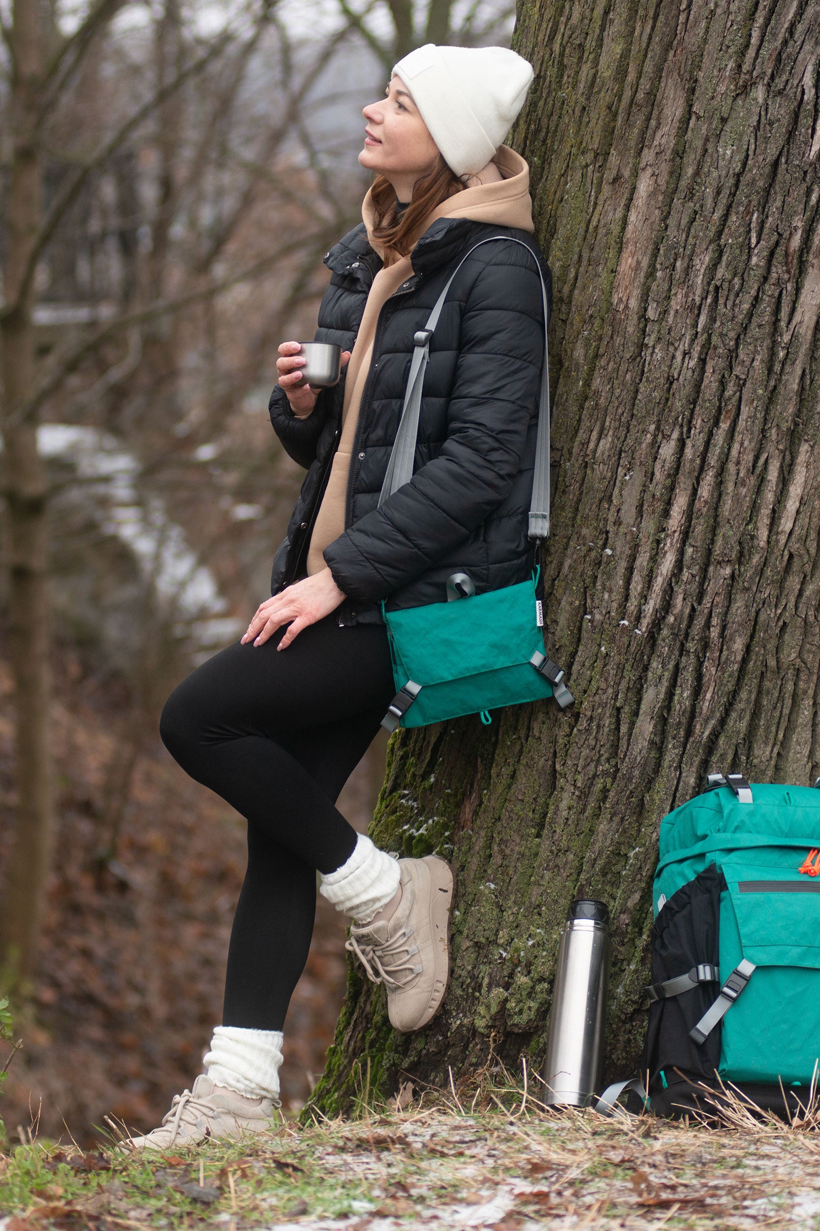 Sleek & Functional Crossbody Flat Bag